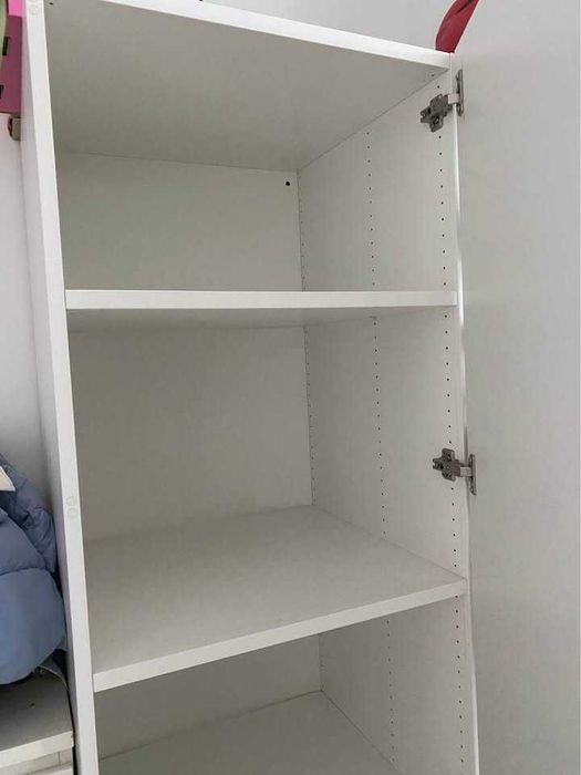 Movel / roupeiro Ikea com cabides exterior 3 prateleiras excelente