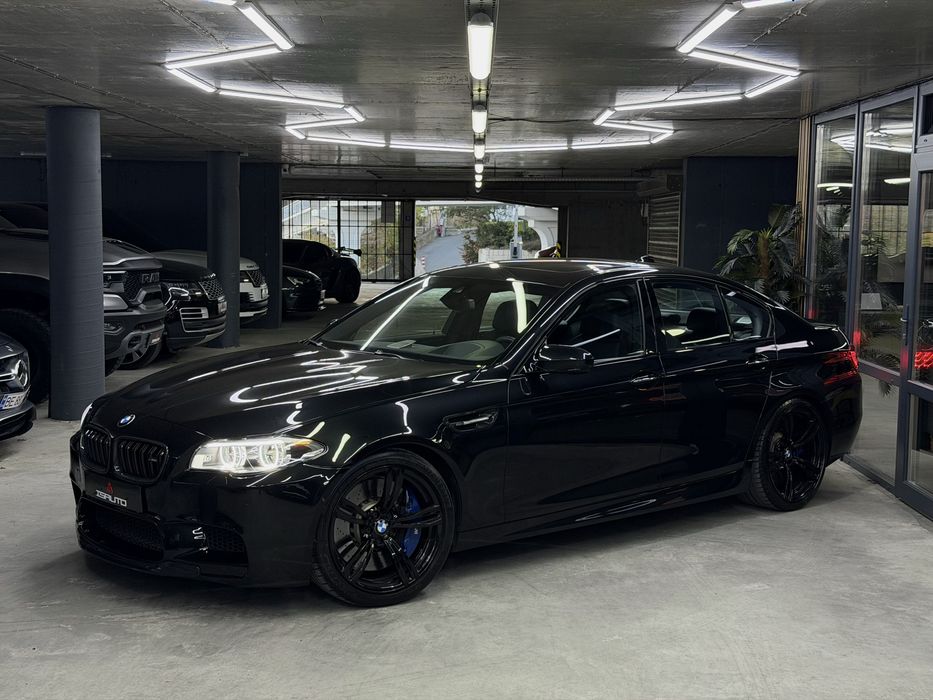 BMW M5 F10