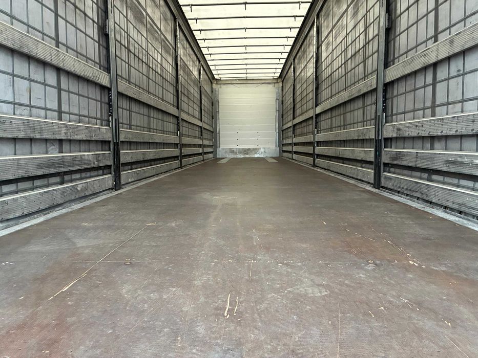 2021 Semi-Reboque Schmitz Cargobull SCS 24 com Cortina Lateral