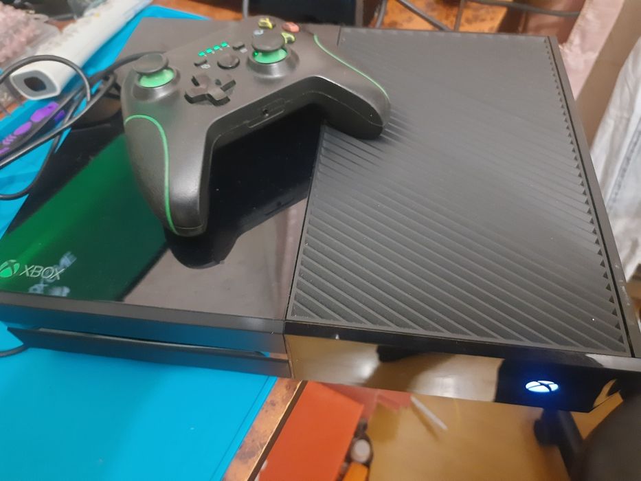 Продам xbox  в робочому стані 1 тр