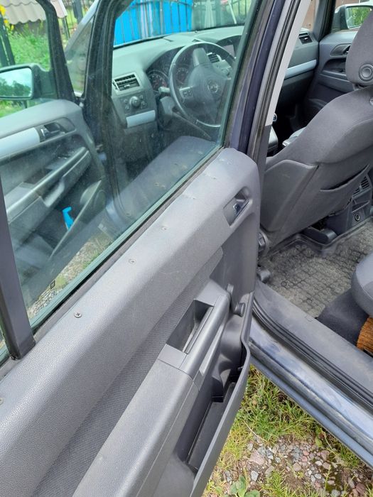 Opel zafira 1.6 lpg