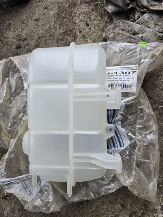 Fiat strada reservatorio de refrigeração