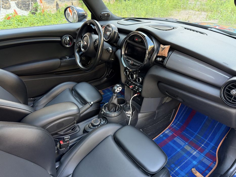 Mini Cooper 1.5 F56