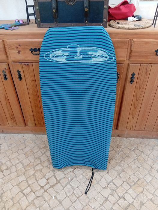 Vendo prancha e pé de pato para bodyboard