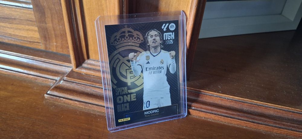 PANINI Megacracks: Special One Black Modric