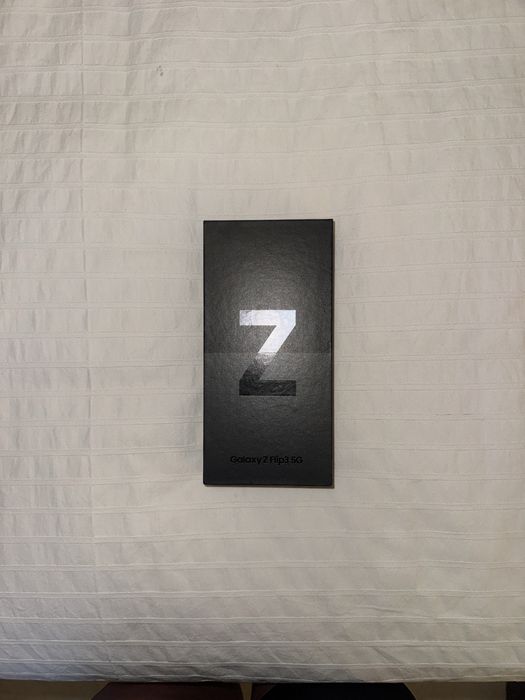 Samsung Galaxy Z Flip3 5G 256 GB – Como Novo | Com Extras