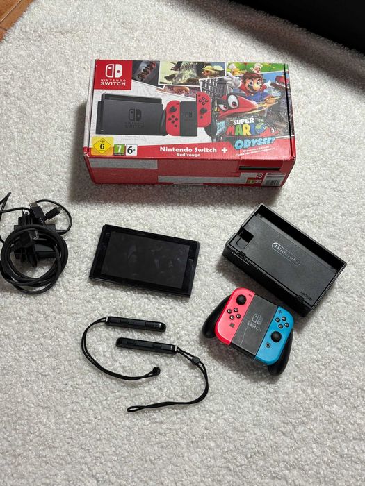 Nintendo switch super mario odyssey 32gb