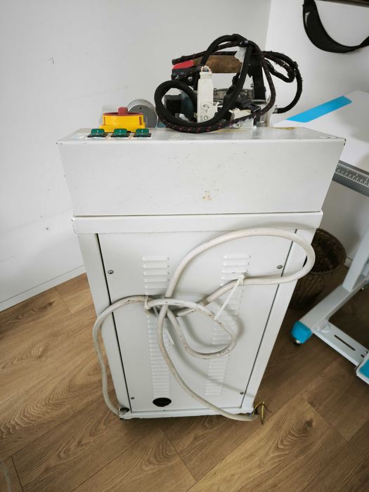 tábua de passar a ferro com caldeira e 2 ferros - industrial