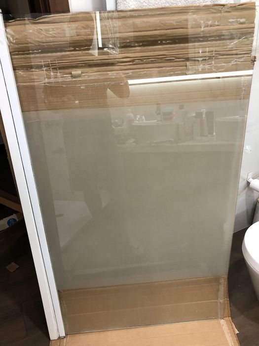 Painel de vidro para casa de banho