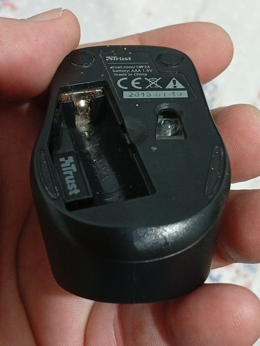 Mini Rato Trust com adaptador usb bem funcional