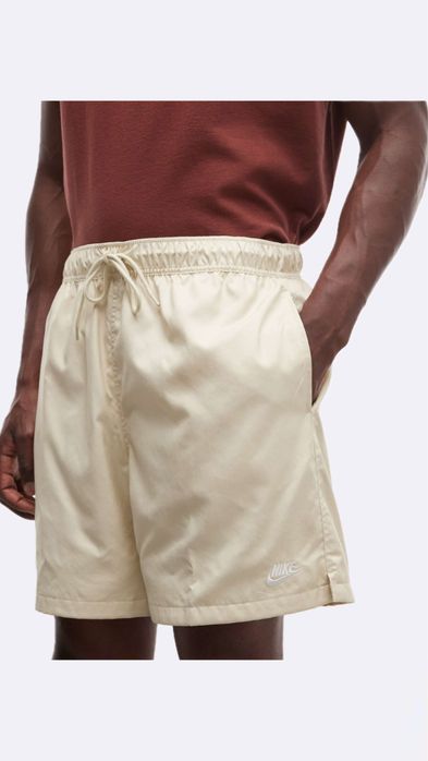 Новые шорты nike (найк nike club woven shorts in beige) с англии m,l