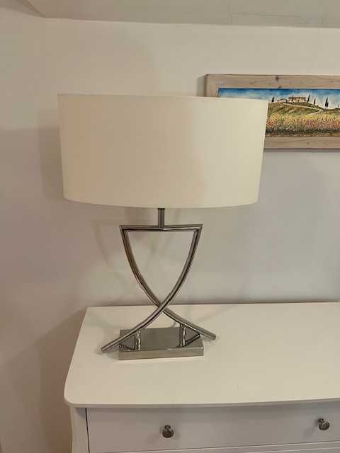 Ekskluzywna lampa do salonu