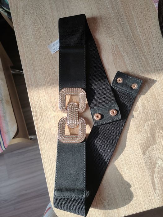 Пояс резинка с бляшкой