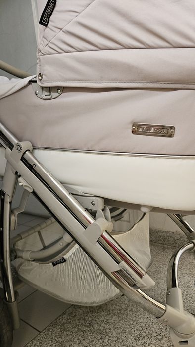 Trio Bébécar Ip-Op Carrinho, Cadeira, Ovo, Alcofa