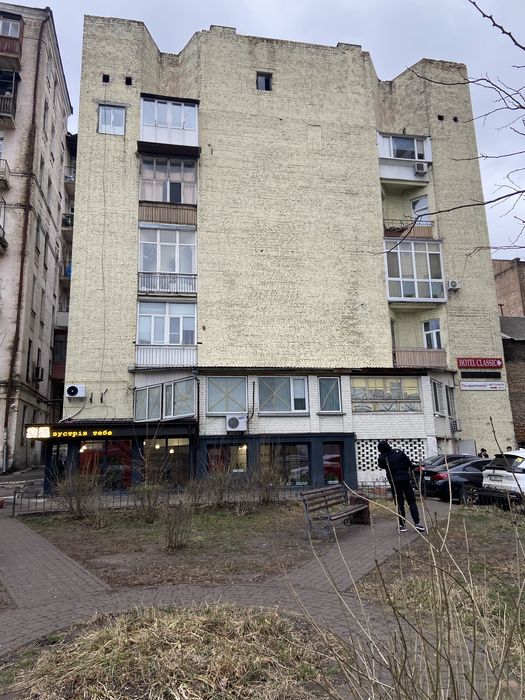 1 кім Централ Ж Д Вокзал метро Вокзальна Університет  пл Галицка Цирк