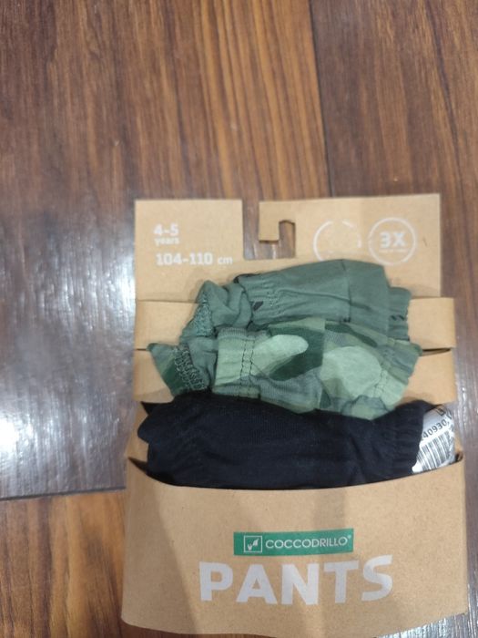 Nowe majtki 3pak coccodrillo na 4-5 lat, r. 104-110
