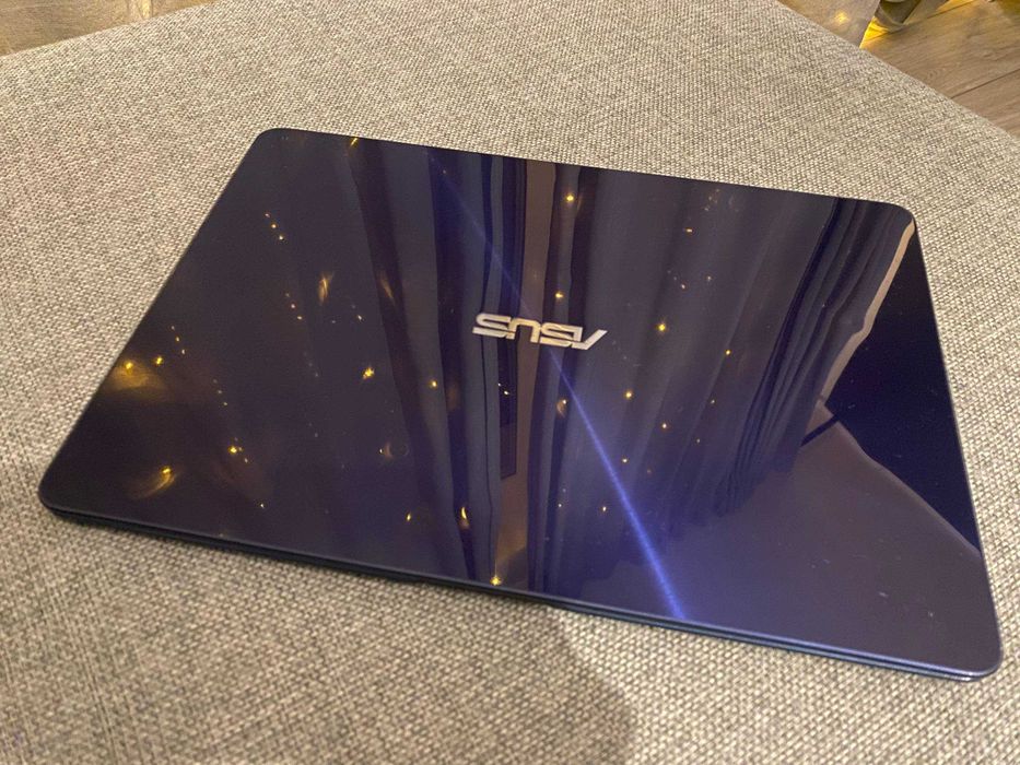 ASUS ZenBook UX430UNR - i7/16 GB RAM/512 GB/NVIDIA GeForce MX150 2 GB