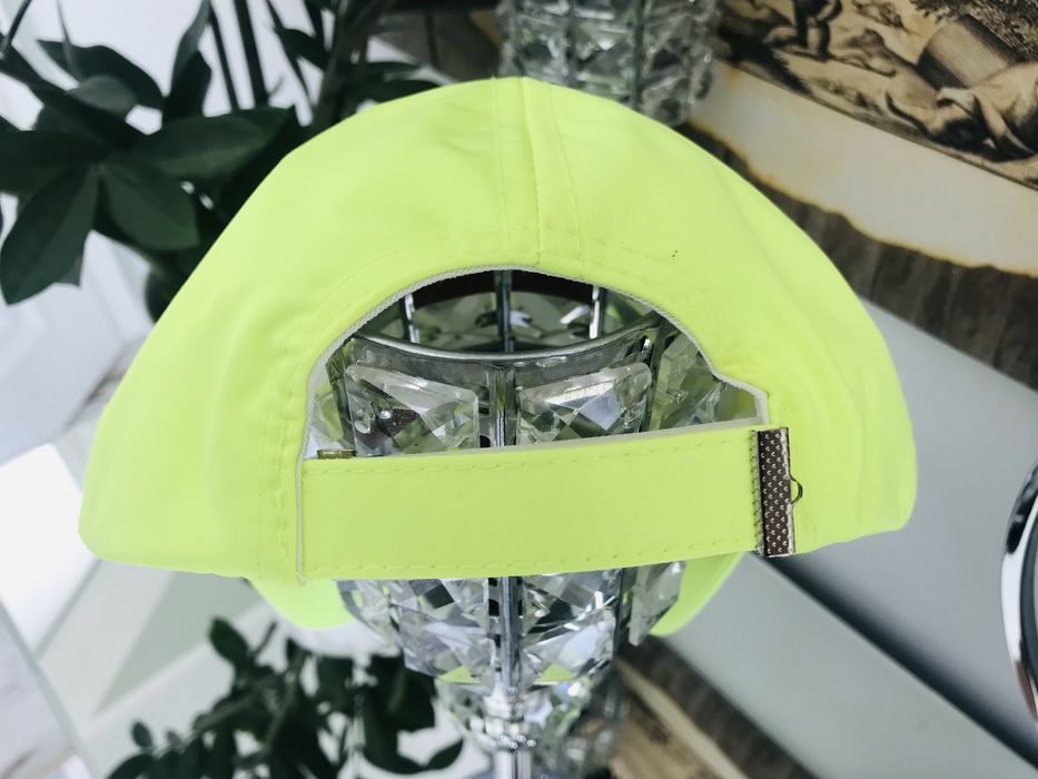 Adidas neonowa czapka z daszkiem NOWA
