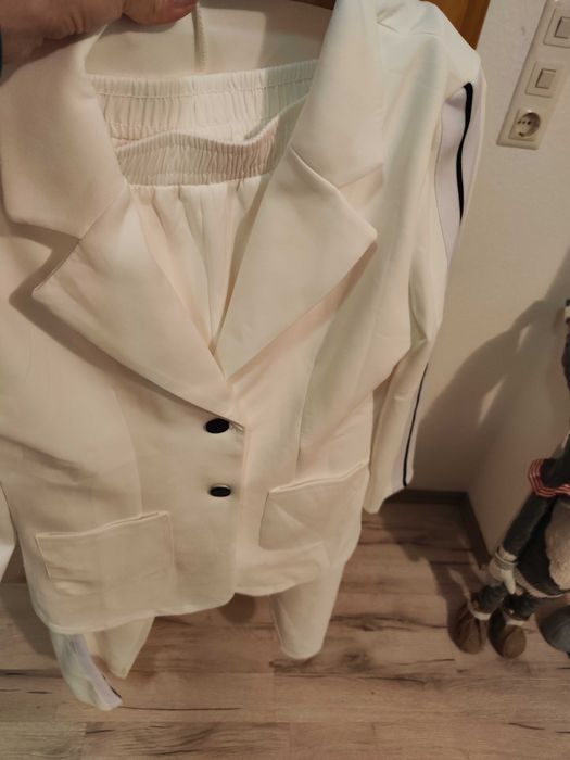 Garnitur damski na co dzień.