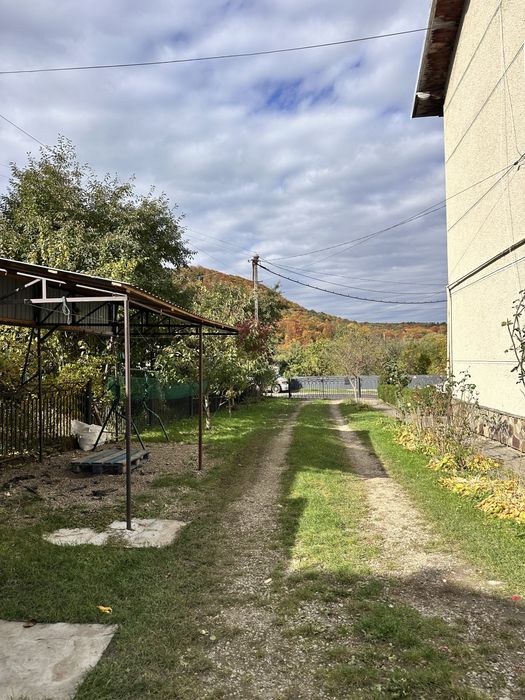 Продається будинок  у Надвірній