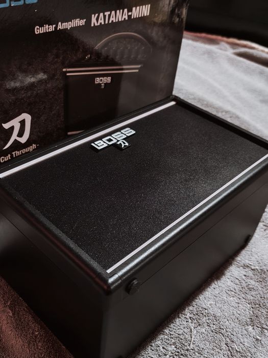 BOSS Katana-Mini (Guitar Amplifier)