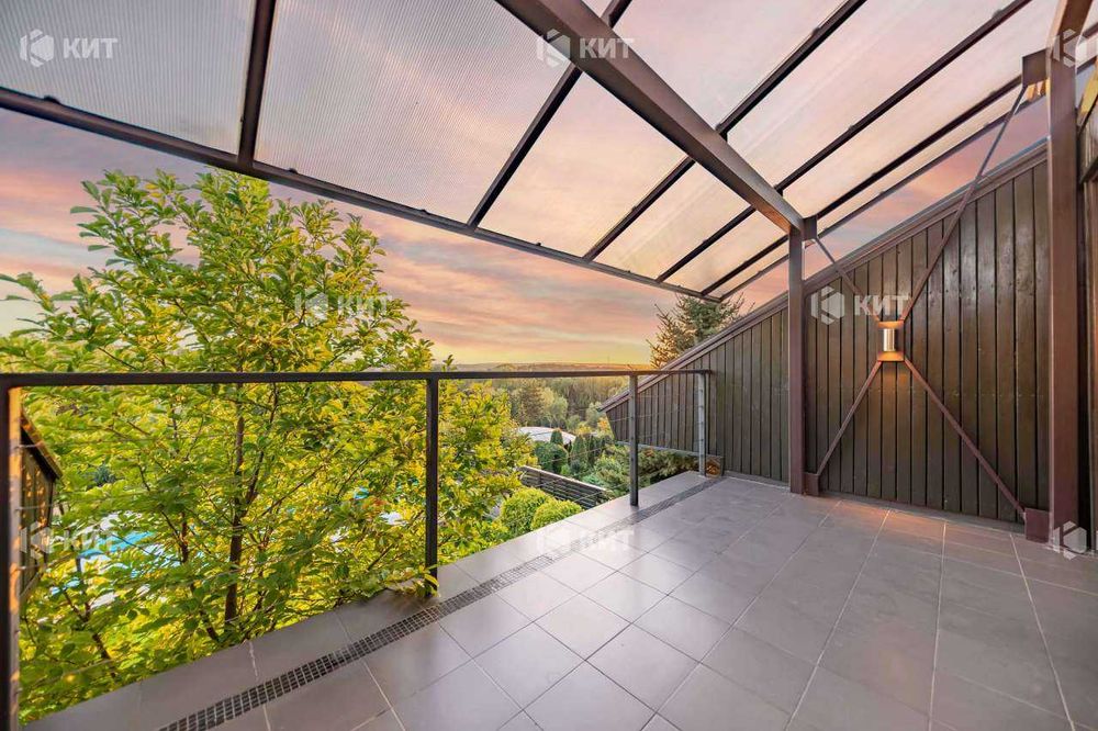 Будинок з басейном,Флоринка, Поряд Олексіївка ( Алексеевка ) 130140