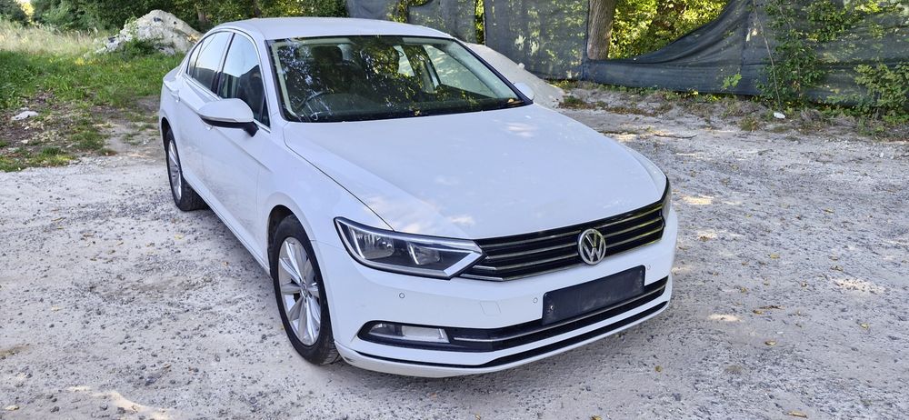 Авторозбірка Passat b8 європа  капот фари бампер двері Білий та Синій