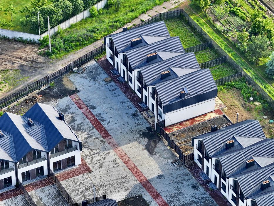 Продаж таунхауса у Луцьку, вул. Телевізійна, 6 / можливі бартерні варіанти