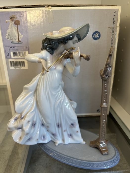Lladró “Violinista” com caixa original