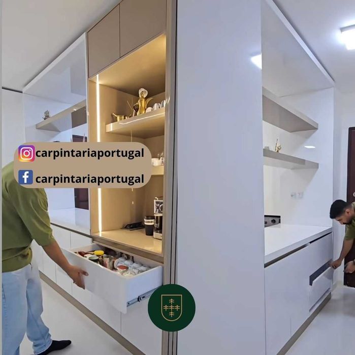 Cozinhas em termolaminado e lacadas