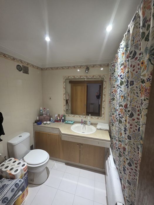 Apartamento T2 em Carcavelos