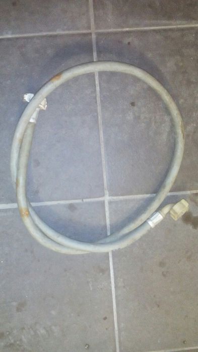 Продам шланг на стир.машинку