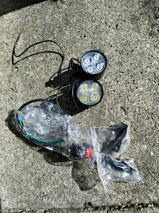 Reflektory LED do motoru