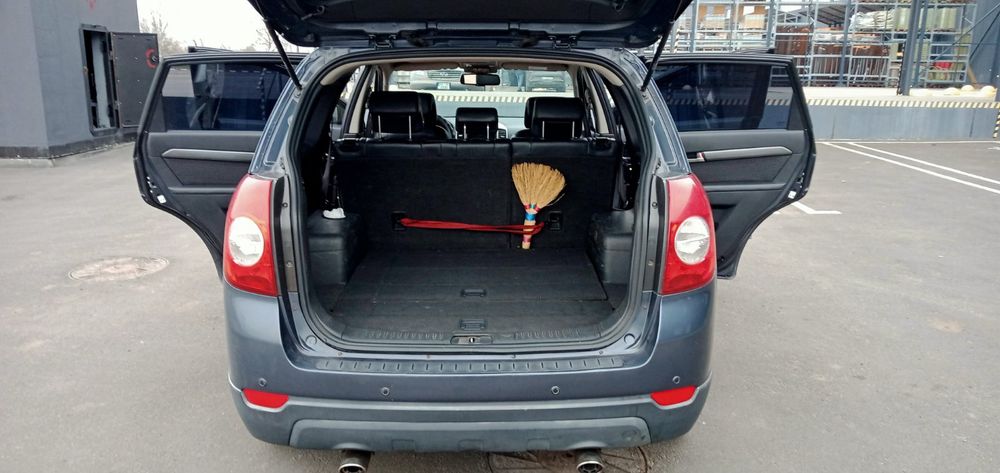 Продаю Шевроле Каптива