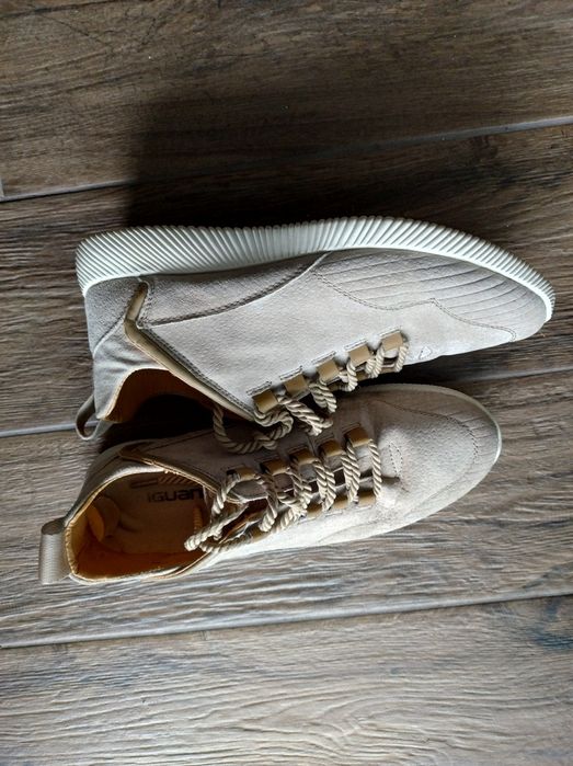 Sneakersy beżowe Iguana