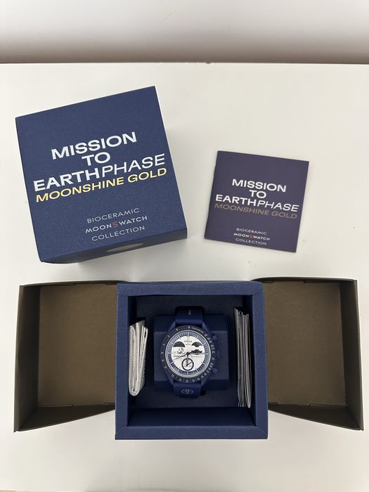 Omega x Swatch Mission To EarthPhase Moonshine Gold Snoopy Azul