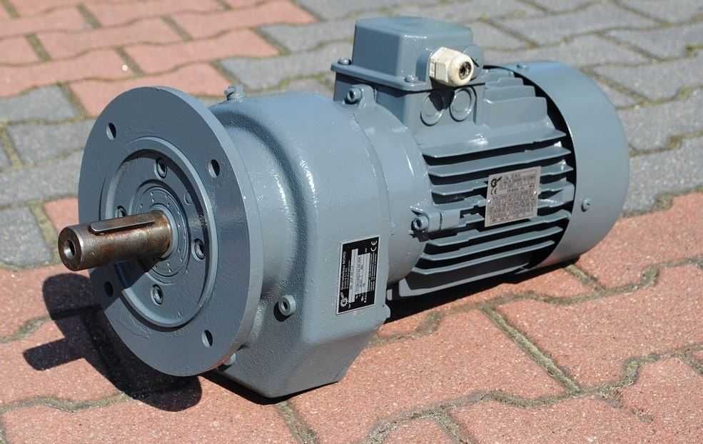 Motoreduktor kołnierzowy 1.5kw. 46obr./min.. NORD