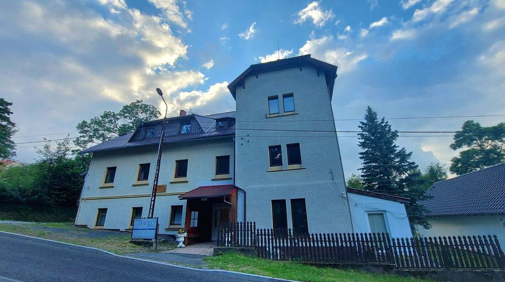 Пропонуємо кімнати + харчування БЕЗКОШТОВНО, для людей з України.