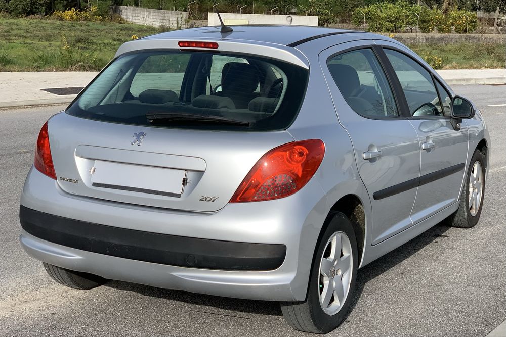Peugeot 207 // AC// ISOFIX // 184 mkms