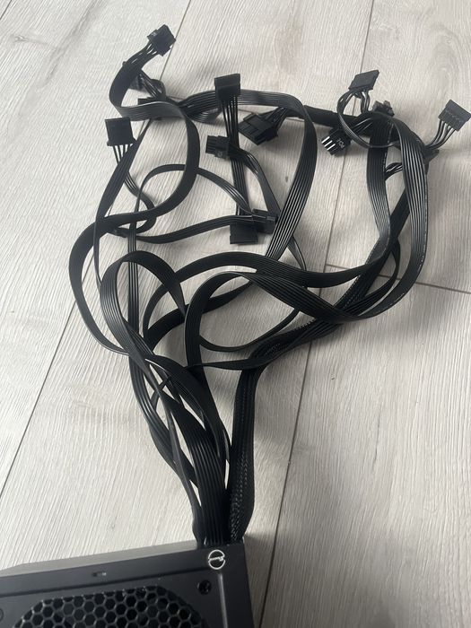 Блок живлення Seasonic G12 GC-750