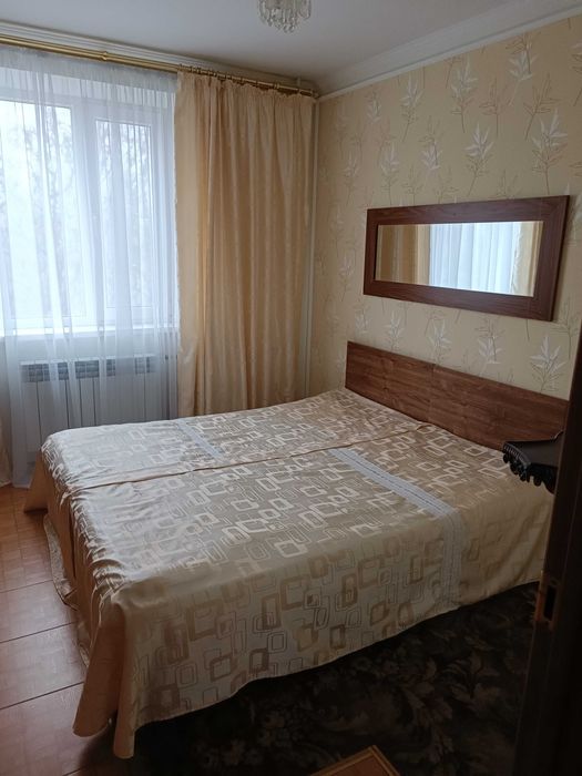 Сдаю трехкомнатную квартиру посуточно.