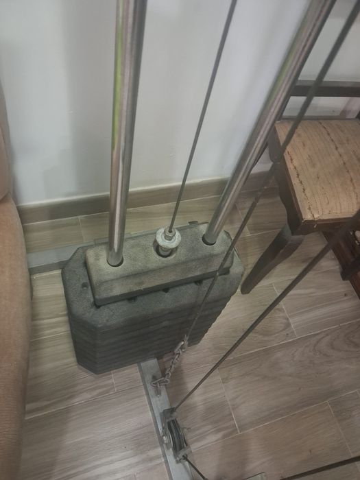 Maquina de musculação multi funções
