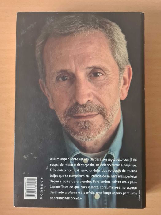 Livro "Rosa Brava" de José Manuel Saraiva