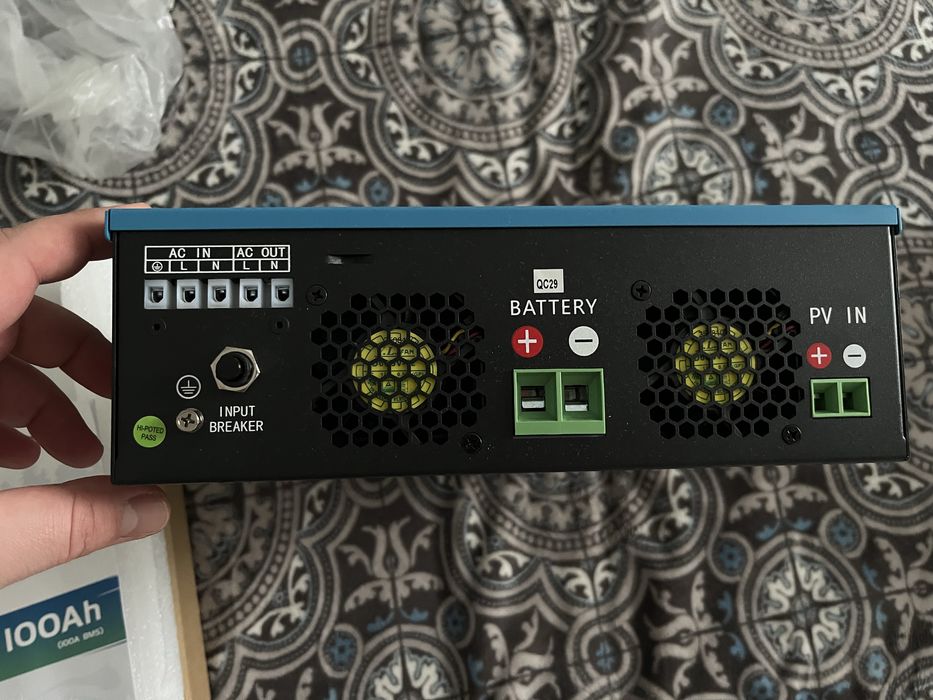 Гибридный инвертор EASUN