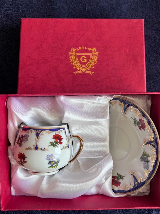 Подарунковий набір посуду