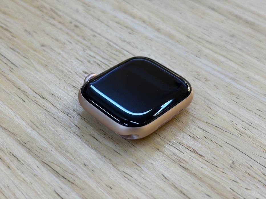 8613 - Openbox Apple Watch Series 11 GPS 42mm Rose Gold Alu. Case w. Light Blush S. Band - S/M (MEU04)