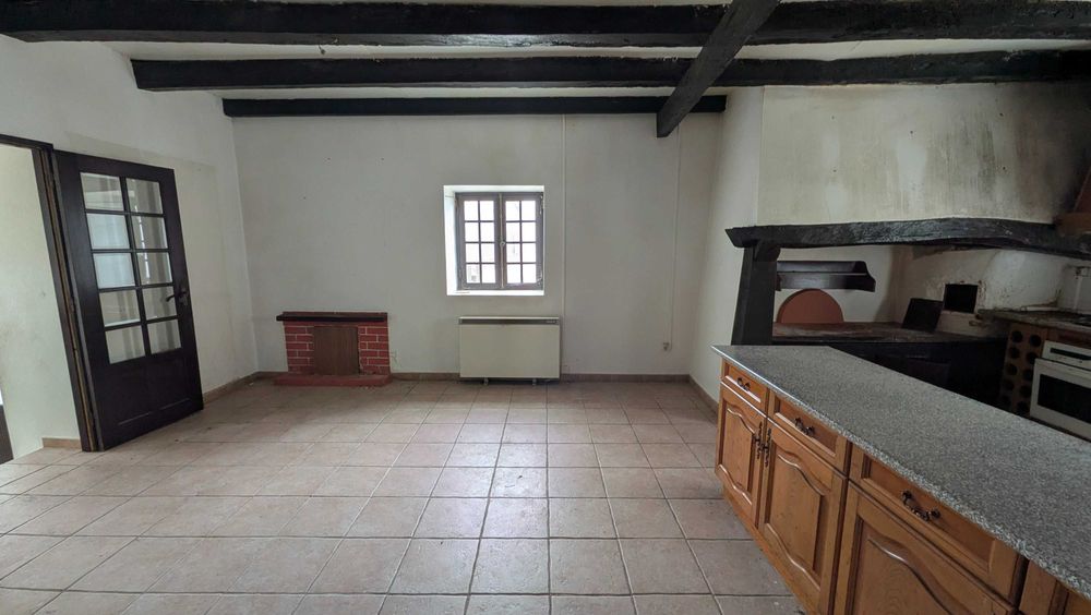 Moradia T5 em Verride com logradouro e churrasqueira - Oportunidade em Montemor-o-Velho