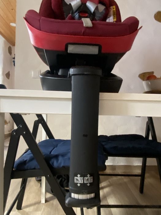 Bébé Confort 2wayFix Base - ISOFIX - Like New!