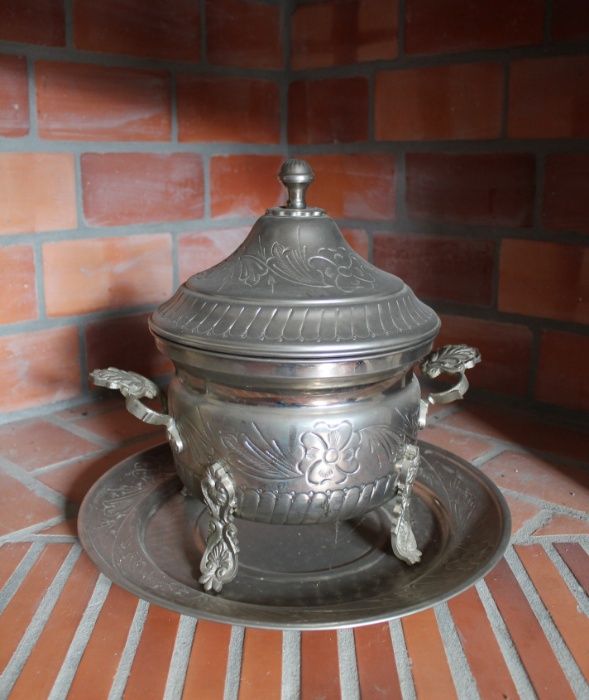 Terrina com prato antiga em casquinha prata