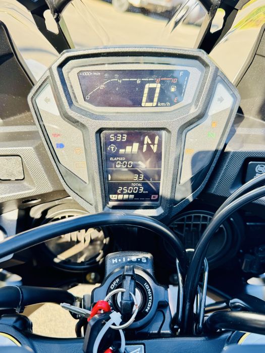мотоцикл Honda Africa CRF1000 в оригіналі тільки з Японії